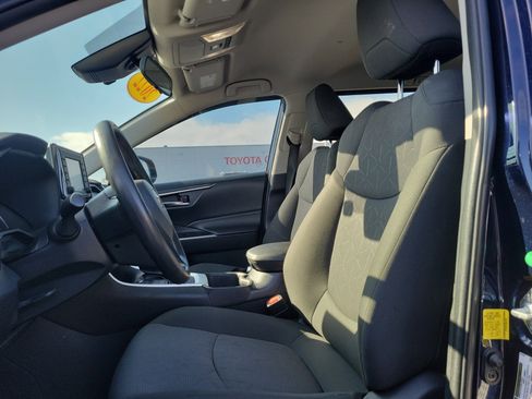 Used 2022 Toyota RAV4 XLE image 15