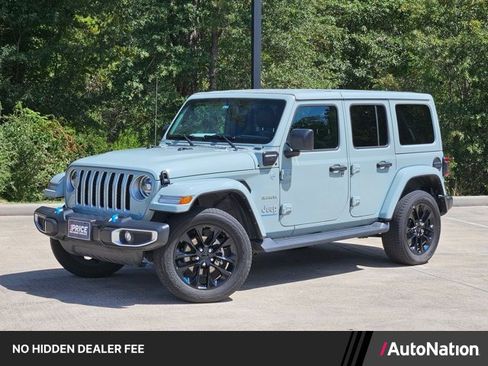 Used 2023 Jeep Wrangler Unlimited Sahara w/ Cold Weather Group AWD/4WD image 1
