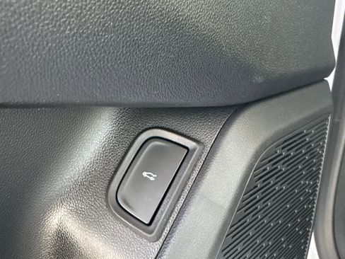 New 2026 Chevrolet Equinox ACTIV w/ Convenience Package III image 29