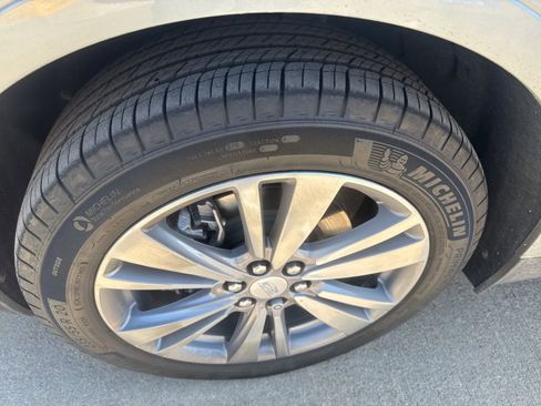 Used 2025 Cadillac XT5 Premium Luxury w/ Technology Package FWD image 10