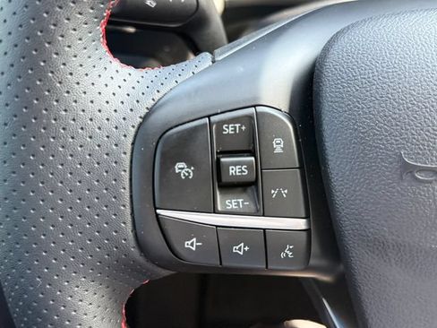 Certified 2024 Ford Escape ST-Line Elite AWD/4WD image 22