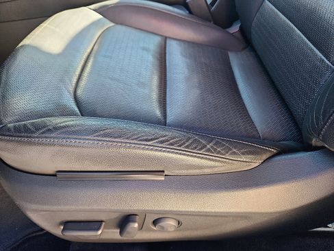 Used 2017 Hyundai Elantra Limited w/ Limited Tech Package 04 image 23