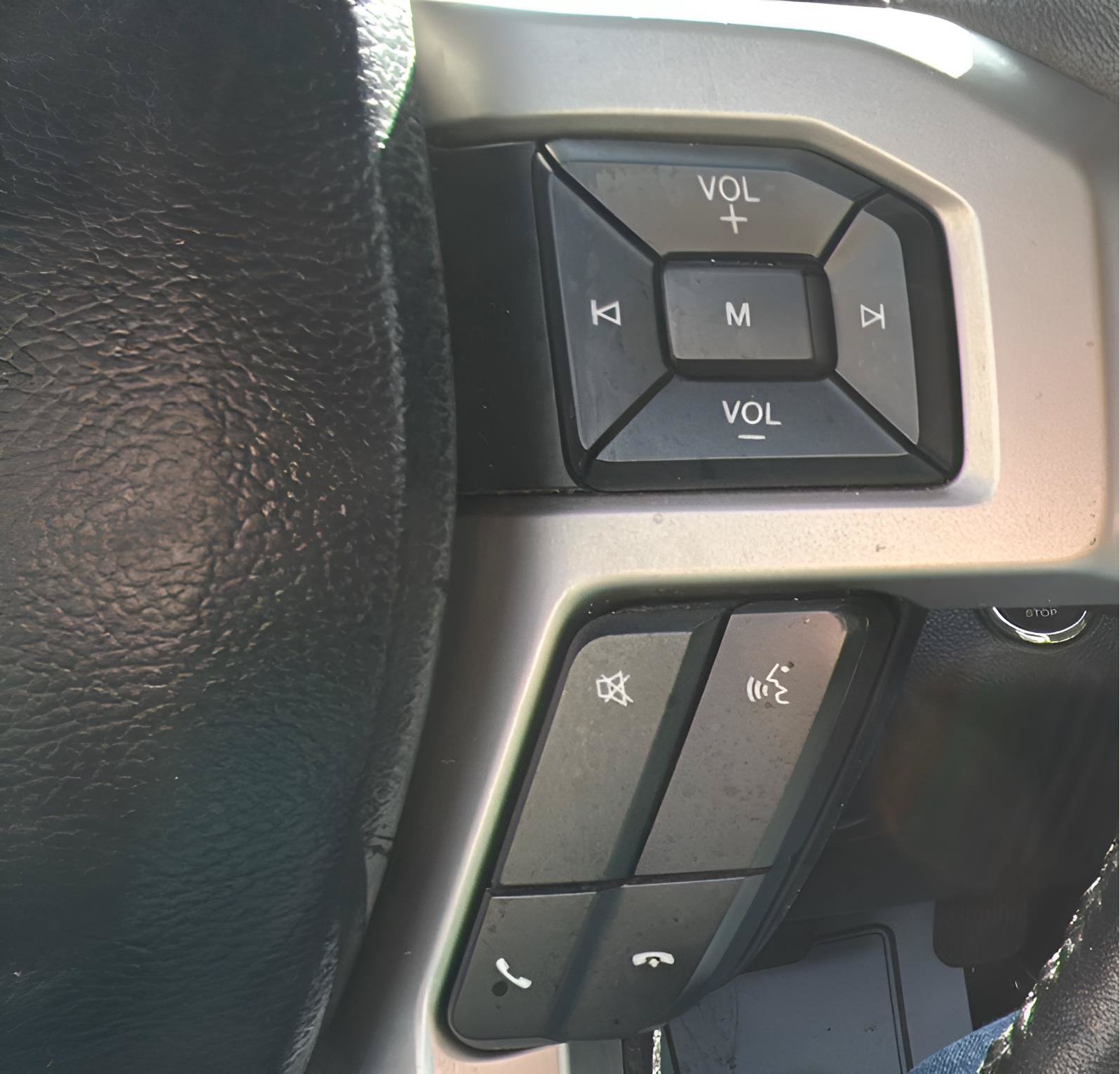 Used 2019 Ford F150 Lariat AWD/4WD image 6