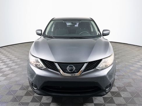 Used 2019 Nissan Rogue Sport S image 2