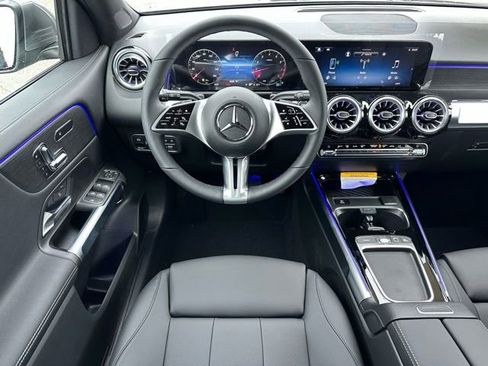 New 2026 Mercedes-Benz GLB 250 4MATIC image 12