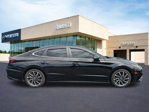 Certified 2023 Hyundai Sonata Limited w/ Cargo Package FWD image 3