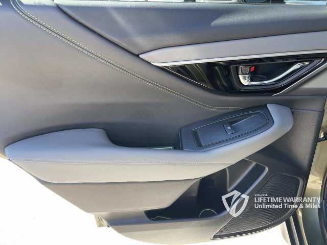 Used 2023 Subaru Outback Onyx Edition XT AWD/4WD image 23