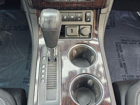 Used 2017 Chevrolet Traverse Premier image 14