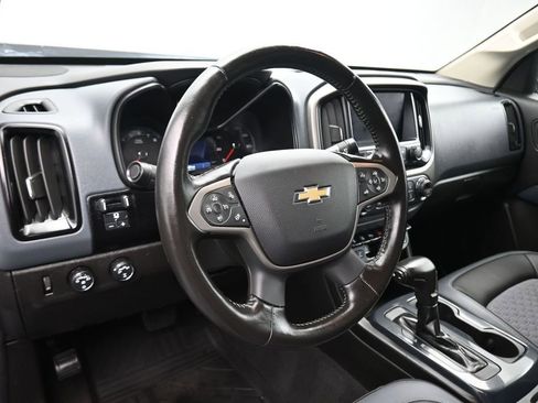 Used 2021 Chevrolet Colorado Z71 w/ Safety Package AWD/4WD image 13