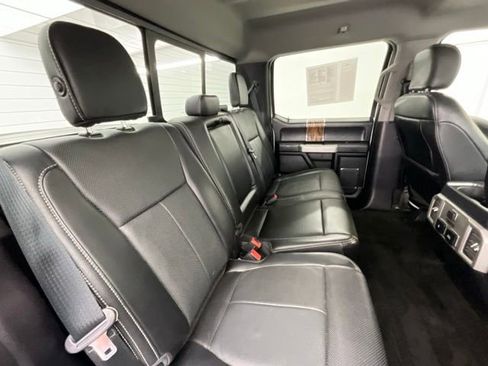 Used 2018 Ford F150 Lariat w/ Equipment Group 502A Luxury AWD/4WD image 13