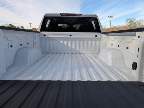 Used 2025 Chevrolet Silverado 1500 Custom image 18