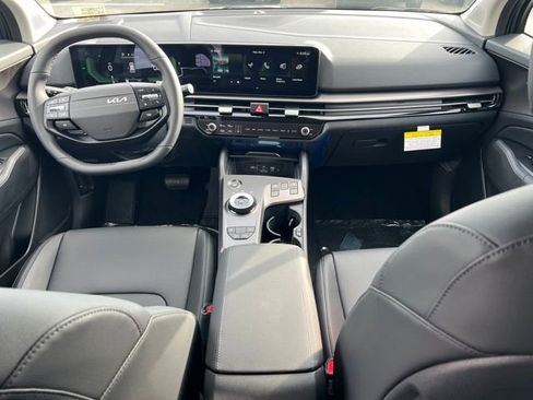 New 2026 Kia Sportage EX w/ EX Panoramic Sunroof Package AWD/4WD image 12