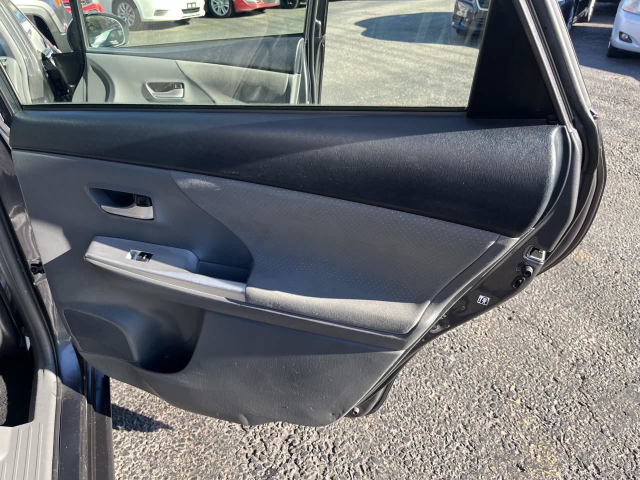 Used 2013 Toyota Prius V Three FWD image 30