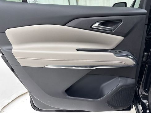 New 2026 Chevrolet Traverse LT w/ Midnight/Sport Edition image 17