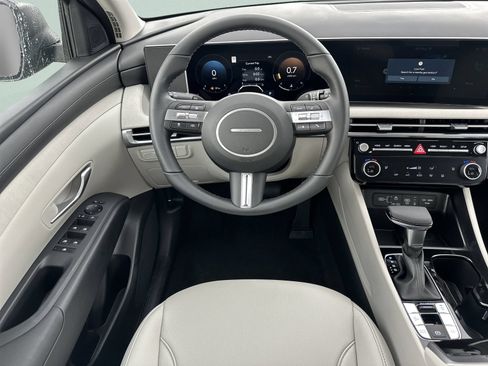 New 2025 Hyundai Tucson SEL FWD image 11