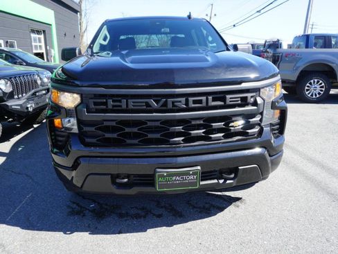 Used 2022 Chevrolet Silverado 1500 Custom AWD/4WD image 2