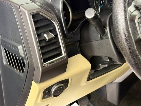 Used 2015 Ford F150 XLT w/ Equipment Group 301A Mid image 10