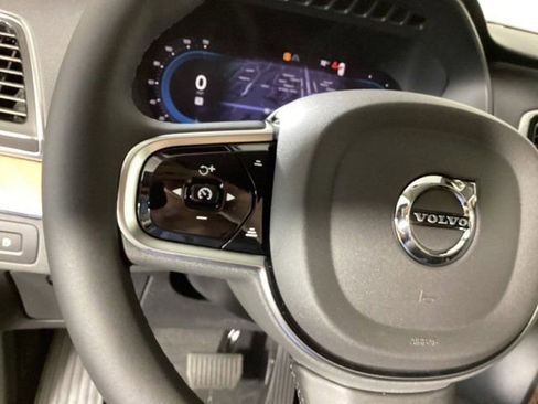 New 2025 Volvo XC90 T8 Plus w/ Protection Package Premier AWD/4WD image 30