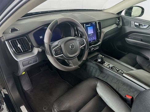 Used 2023 Volvo XC60 B5 Core w/ Climate Package image 29