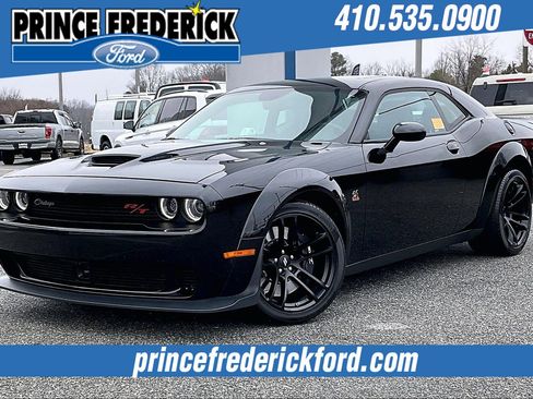 Used 2023 Dodge Challenger R/T Scat Pack image 3