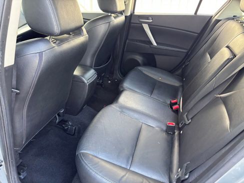 Used 2012 MAZDA MAZDA3 i Grand Touring w/ Tech Pkg image 27