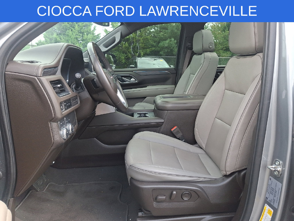 Used 2023 GMC Yukon XL SLT AWD/4WD image 16