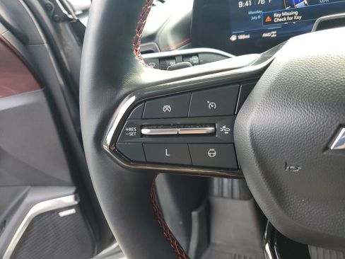 Used 2024 Chevrolet Traverse RS AWD/4WD image 26