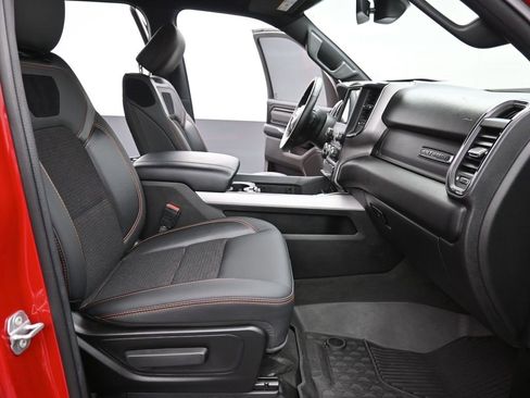 Used 2022 RAM 1500 Big Horn w/ Built-to-serve Edition image 28