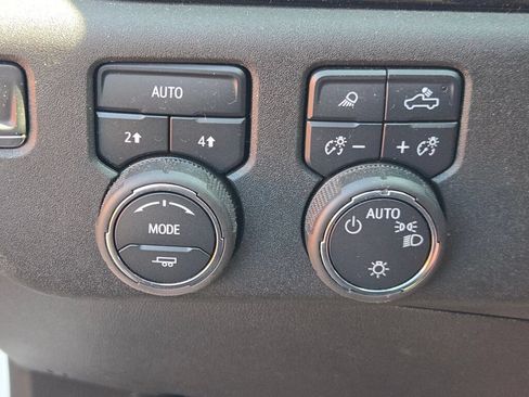Certified 2026 Chevrolet Silverado 1500 LT w/ All Star Edition Plus AWD/4WD image 29