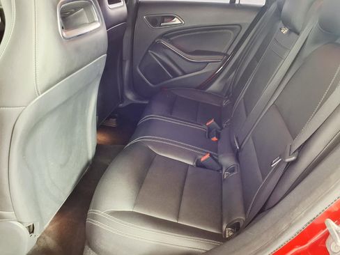 Used 2019 Mercedes-Benz CLA 250 image 9