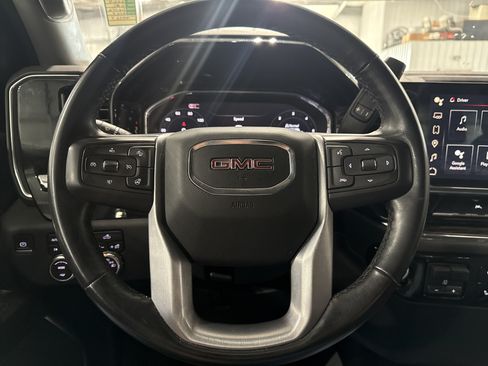 Used 2024 GMC Sierra 1500 Elevation w/ X31 Off-Road Package AWD/4WD image 10