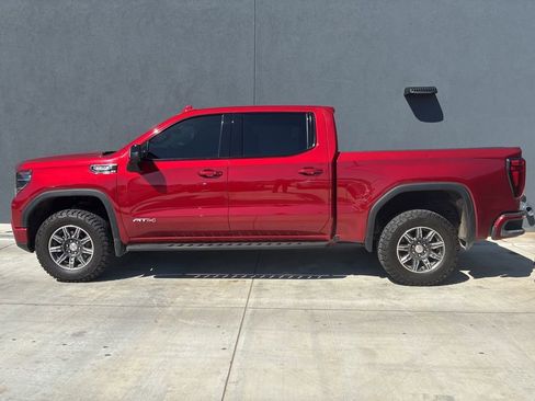 Used 2024 GMC Sierra 1500 AT4 w/ AT4 Premium Package AWD/4WD image 7