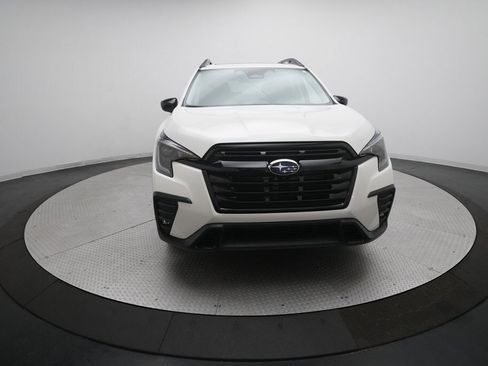 Used 2025 Subaru Ascent Bronze Edition image 11