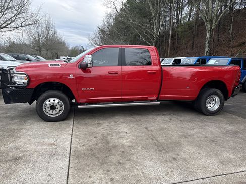 Used 2024 RAM 3500 Laramie w/ Safety Group image 4