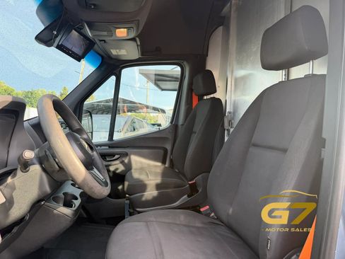 Used 2019 Mercedes-Benz Sprinter 170 image 18