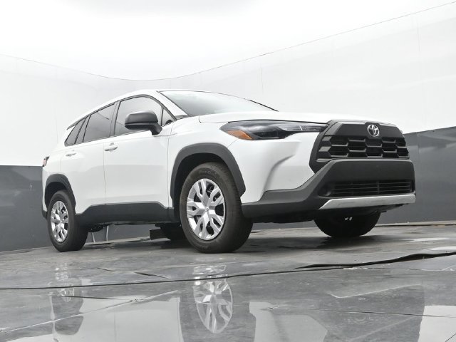 Used 2026 Toyota Corolla Cross L FWD image 9