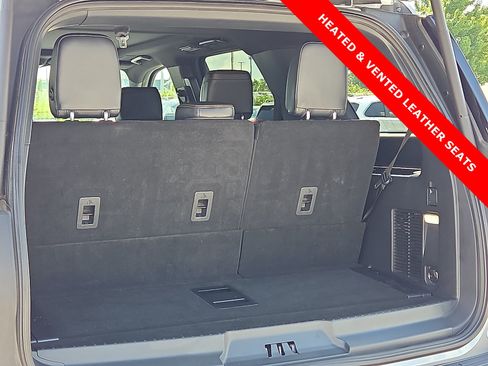 Used 2024 Ford Expedition Platinum AWD/4WD image 9