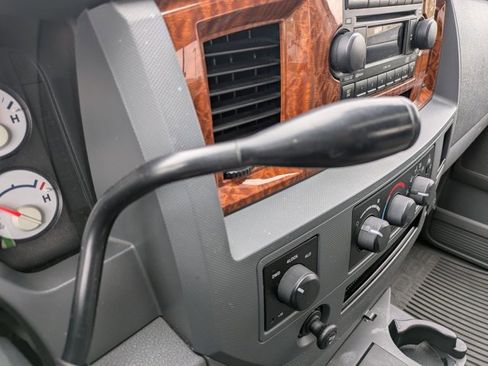 Used 2006 Dodge Ram 1500 Truck SLT w/ Quad Cab Big Horn Value Group image 10