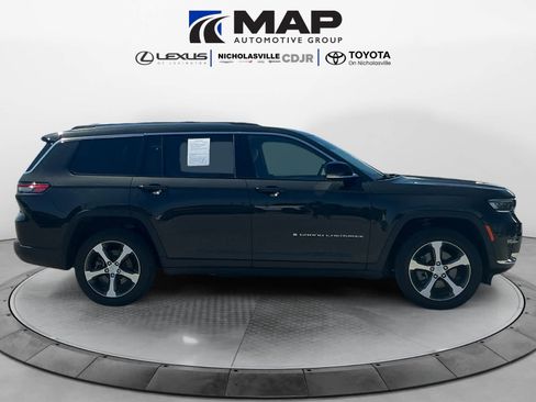 Used 2023 Jeep Grand Cherokee L Limited image 6