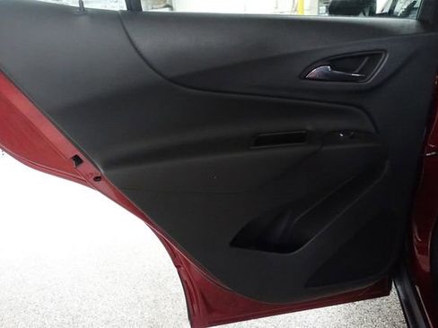 Used 2023 Chevrolet Equinox LT image 18