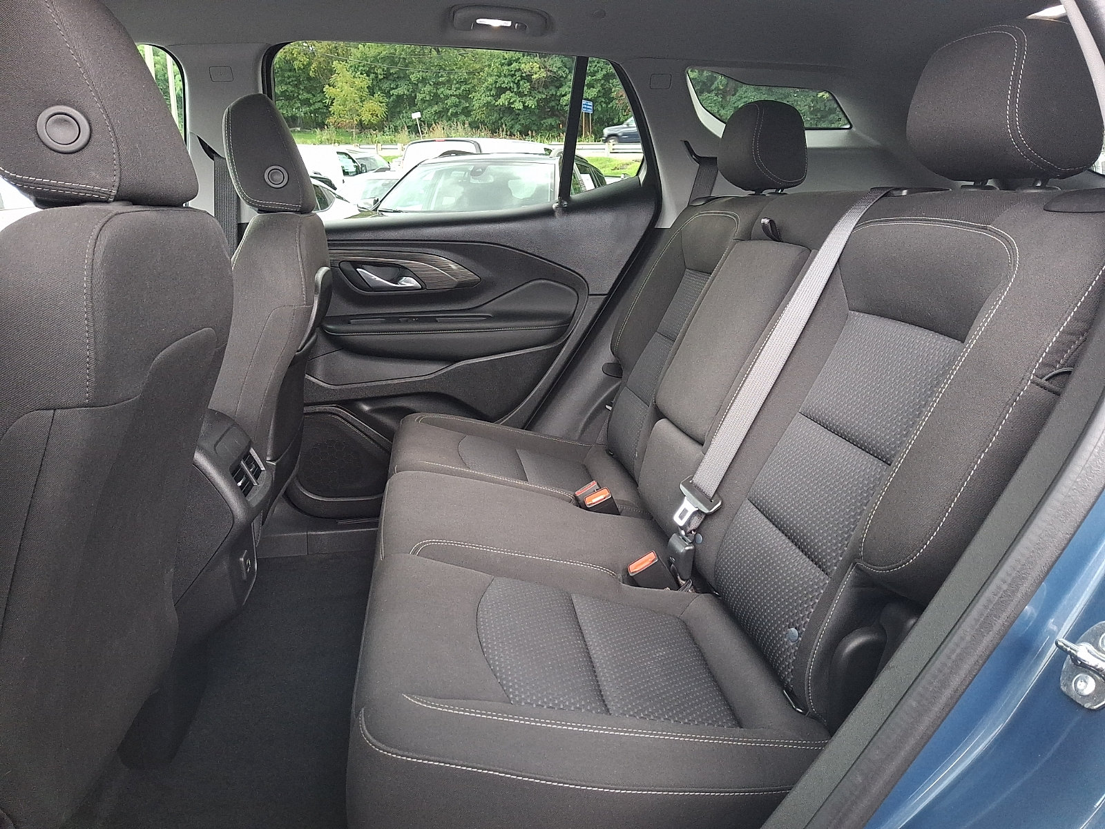 Used 2024 GMC Terrain SLE w/ Driver Convenience Package AWD/4WD image 10