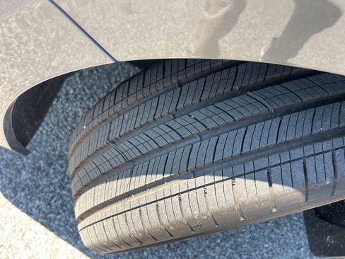 New 2025 Nissan Sentra SV w/ SV Premium Package image 28