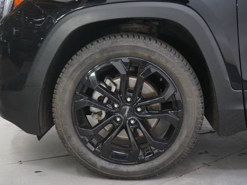 Used 2020 GMC Terrain SLT w/ Preferred Package AWD/4WD image 29