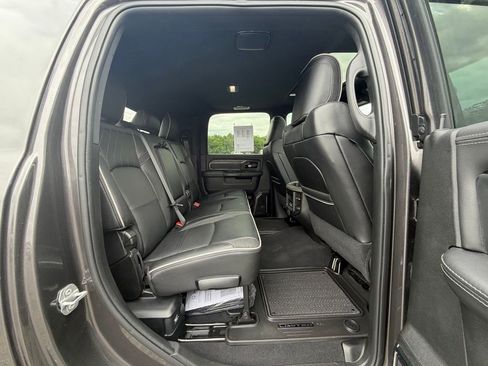 Used 2025 RAM 2500 Limited AWD/4WD image 23