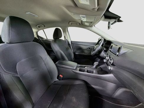 Used 2025 Nissan Sentra S FWD image 27