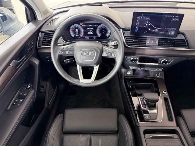 Certified 2024 Audi Q5 2.0T Prestige AWD/4WD image 12