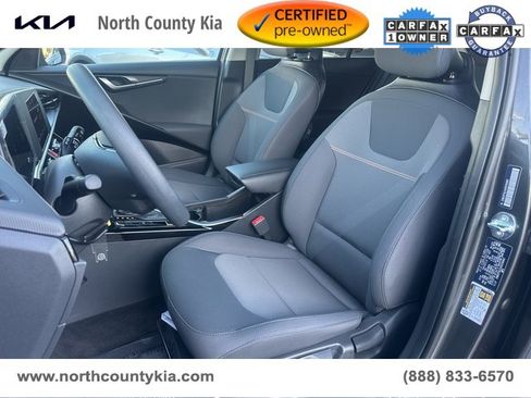 Certified 2025 Kia Niro LX image 14