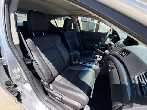 Used 2013 Acura ILX w/ Premium Package FWD image 10