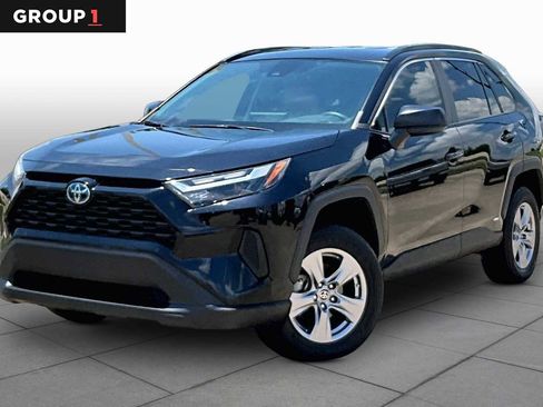 Used 2024 Toyota RAV4 LE AWD/4WD image 1