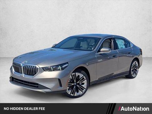 Used 2026 BMW 530i w/ Premium Package RWD image 1